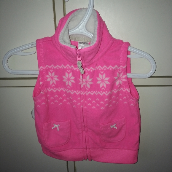 5/$20 Baby girl Carter's vest snowflakes 6 months - Picture 2 of 16